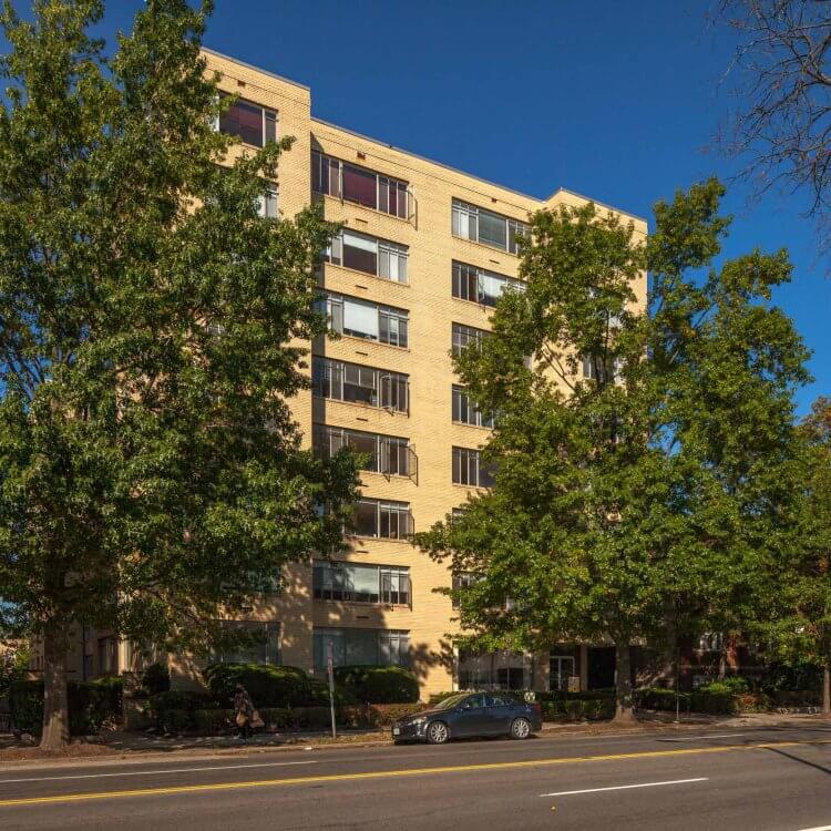 the elaine cathedral heights apartments exterior