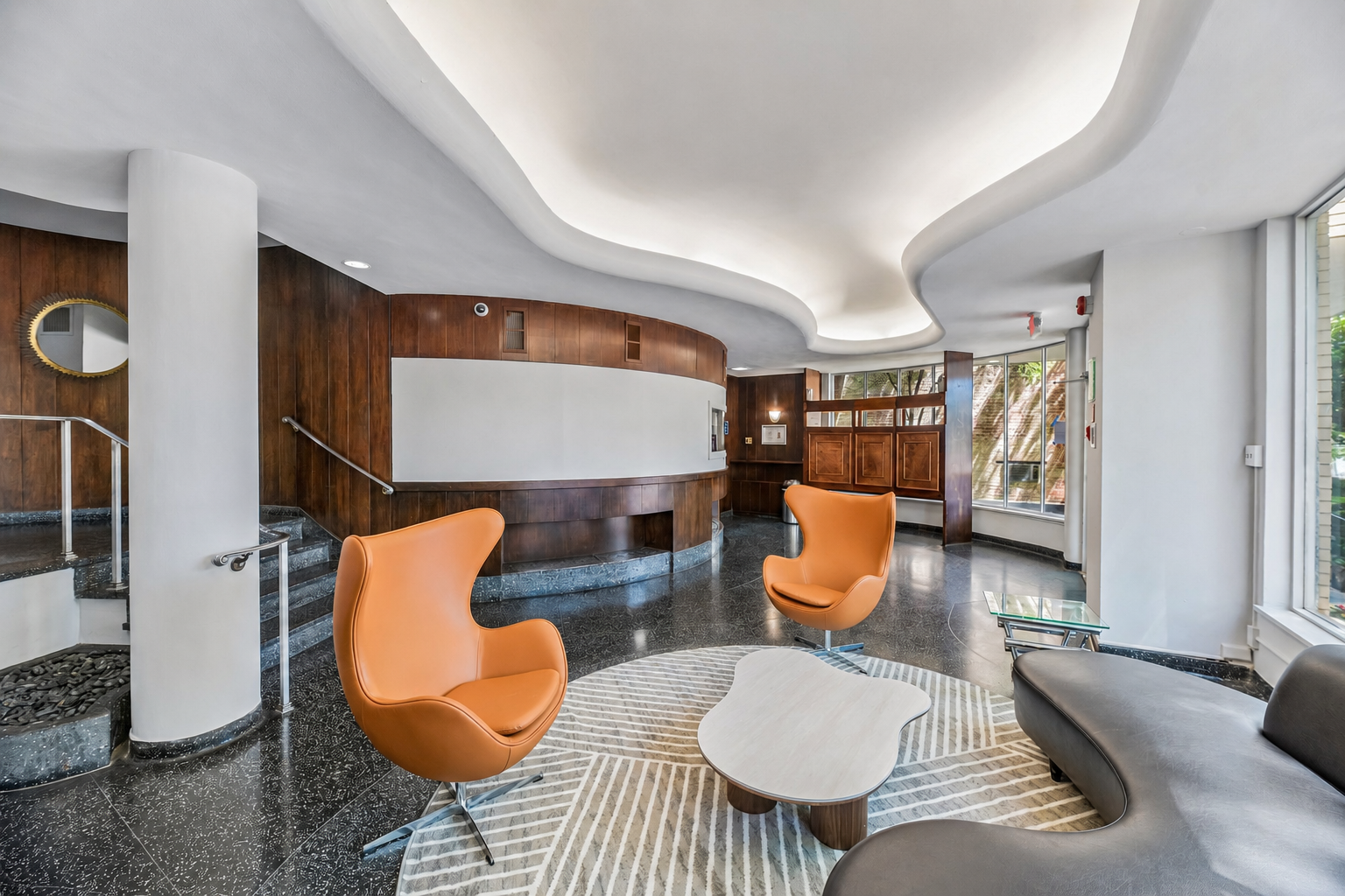 Elaine Lobby 1